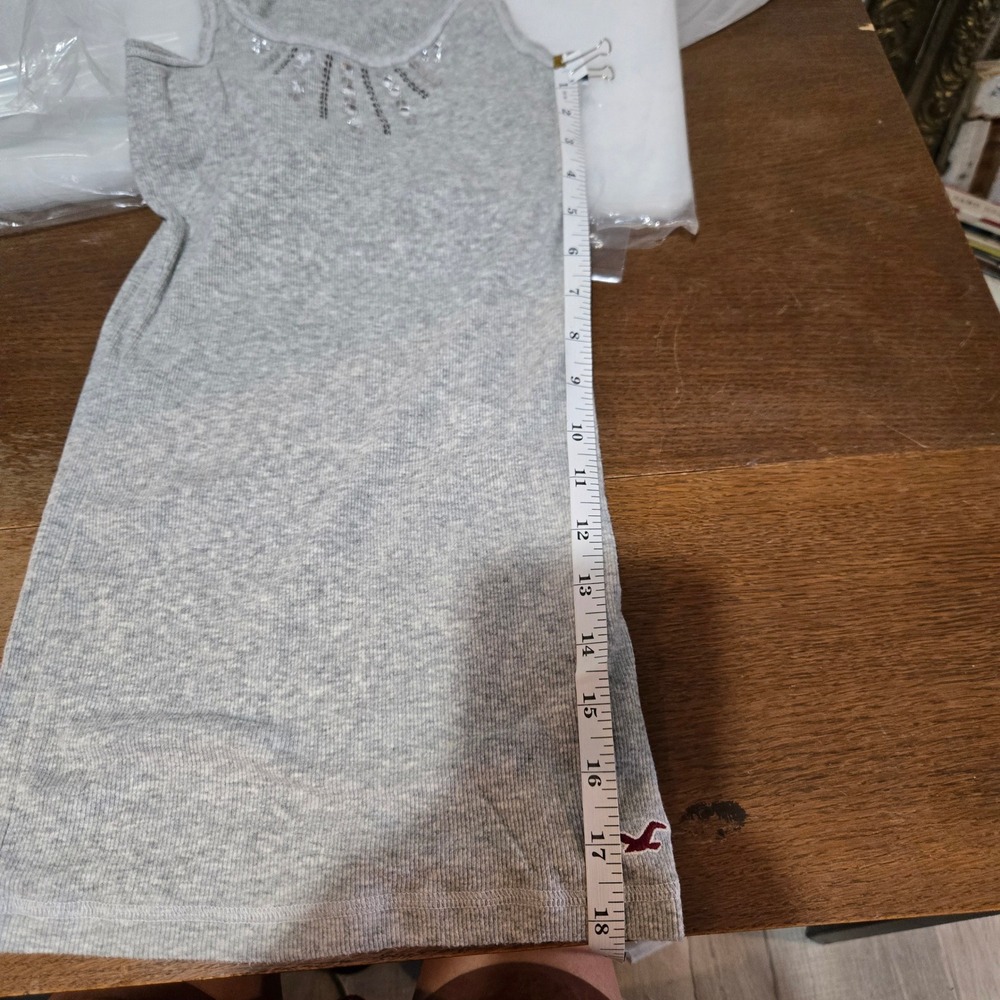 Hollister SoCal Stretch Ribbed Tank Top Gray Sequin Embellished Racerback Small - Picture 7 of 10
